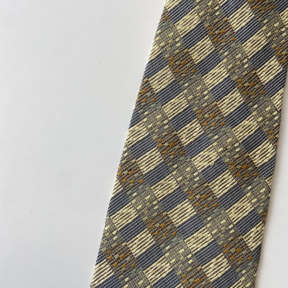 이세이미야케 정품 명품넥타이 (isseymiyake) 상품이미지9