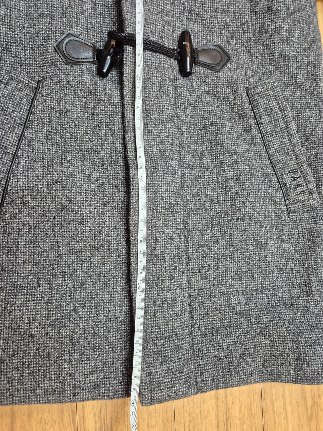 닥스 아동용 더플 코트 130사이즈입니다. 모 93% 함유되어있어 따뜻하 상품이미지3