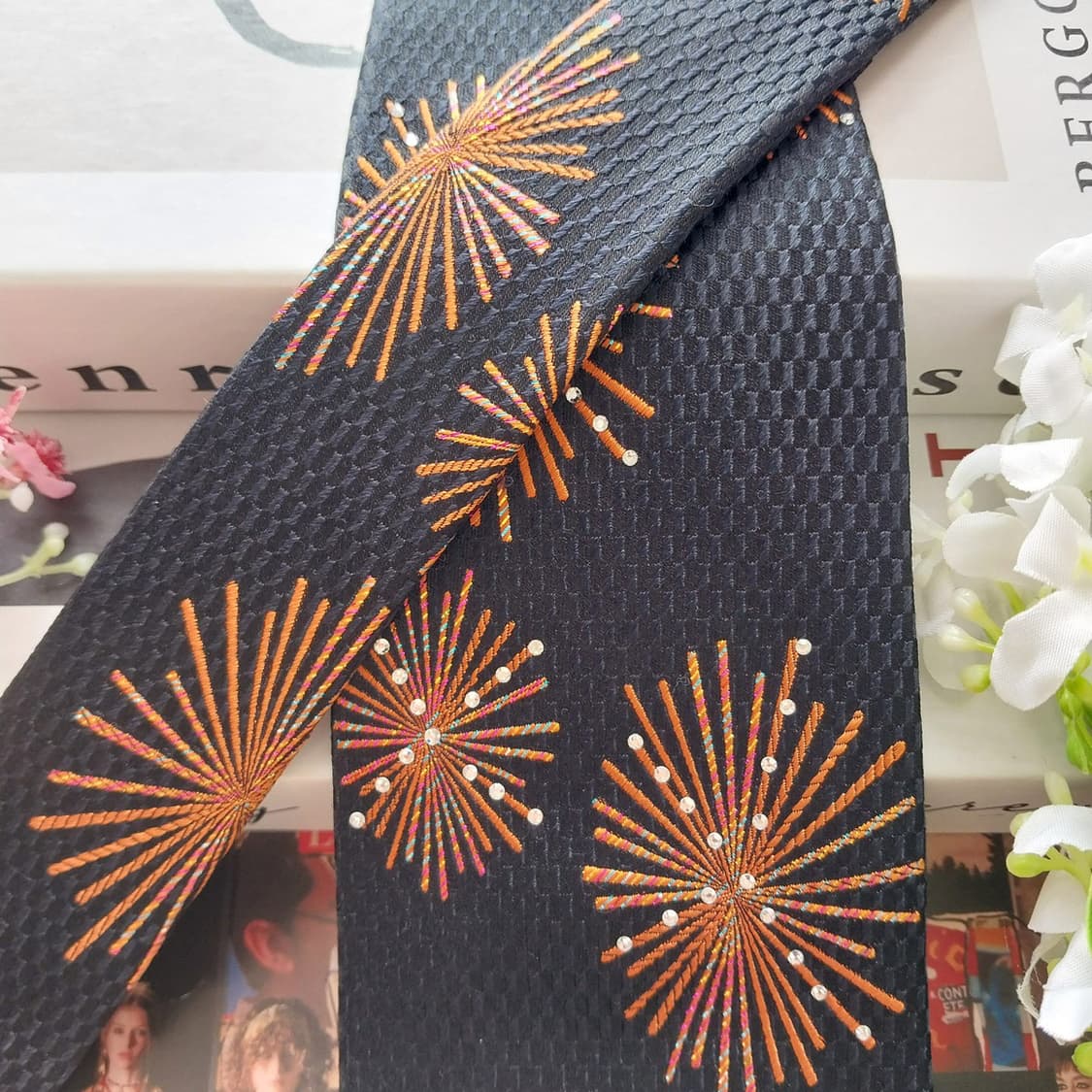 엠씨엠 실크 블랙 불꽃 모티브 패턴 넥타이 9.2cm A+등급 K2218 상품이미지4