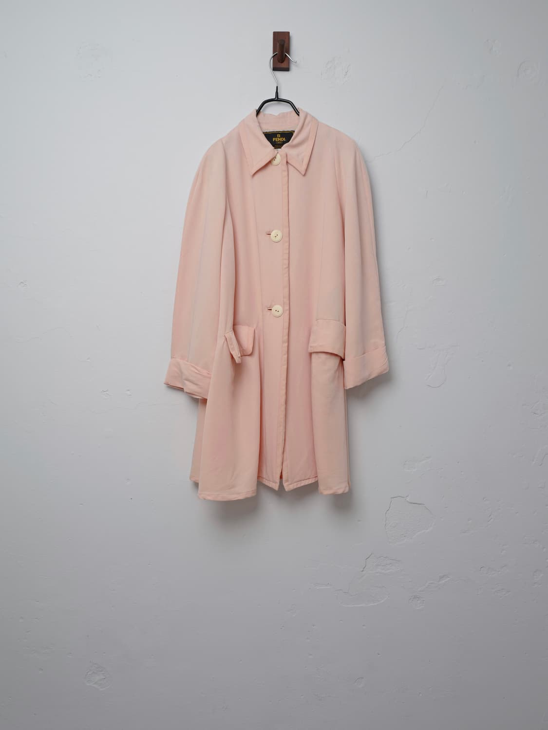 펜디 파스텔 핑크 싱글 코트 상품이미지1