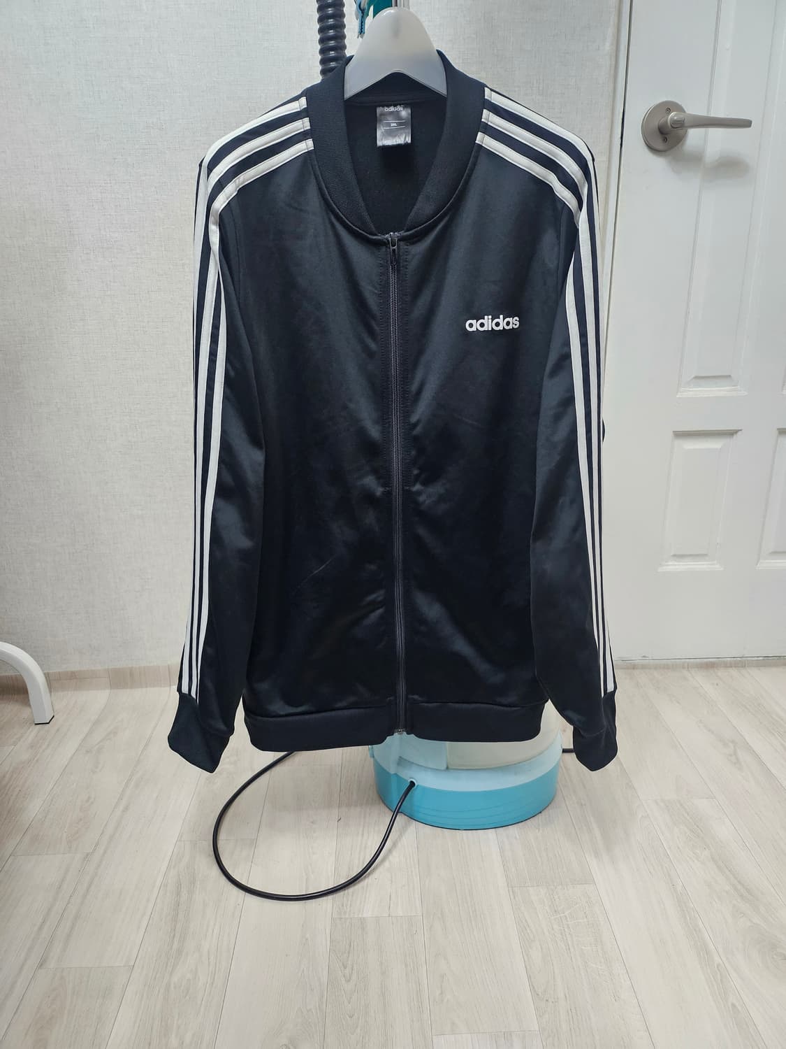 (105~110)2XL 아디다스 에센셜 [검흰] 트랙탑져지 상품이미지1