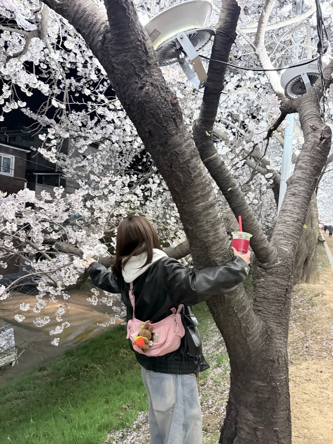 마뗑킴 MADELEINE ROUND BAG IN PINK 상품이미지3
