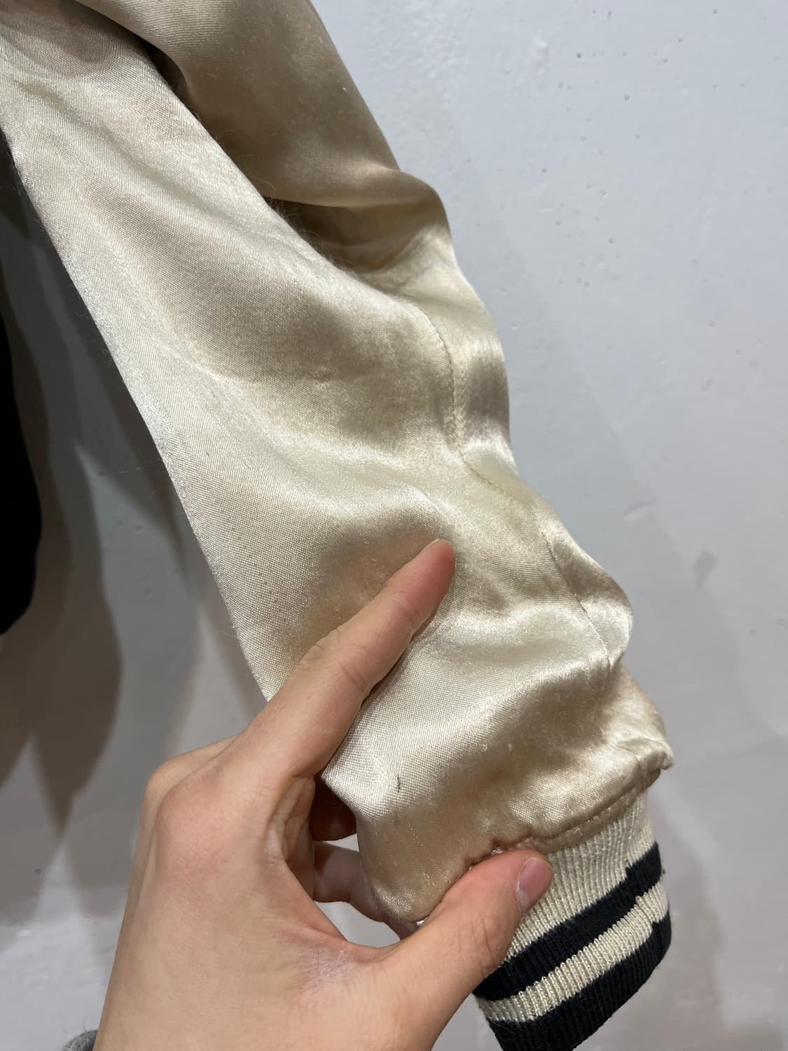 琵男志 리버시블 TENNYO 스컬 자수 스카쟌 상품이미지7