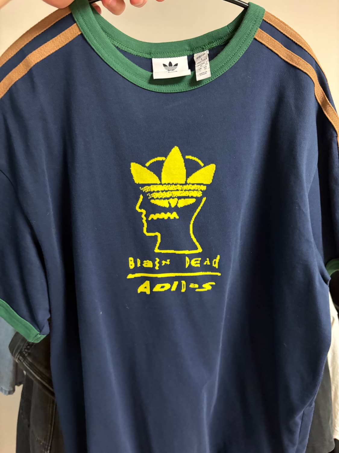 브레인데드 아디다스 티셔츠 상품이미지1