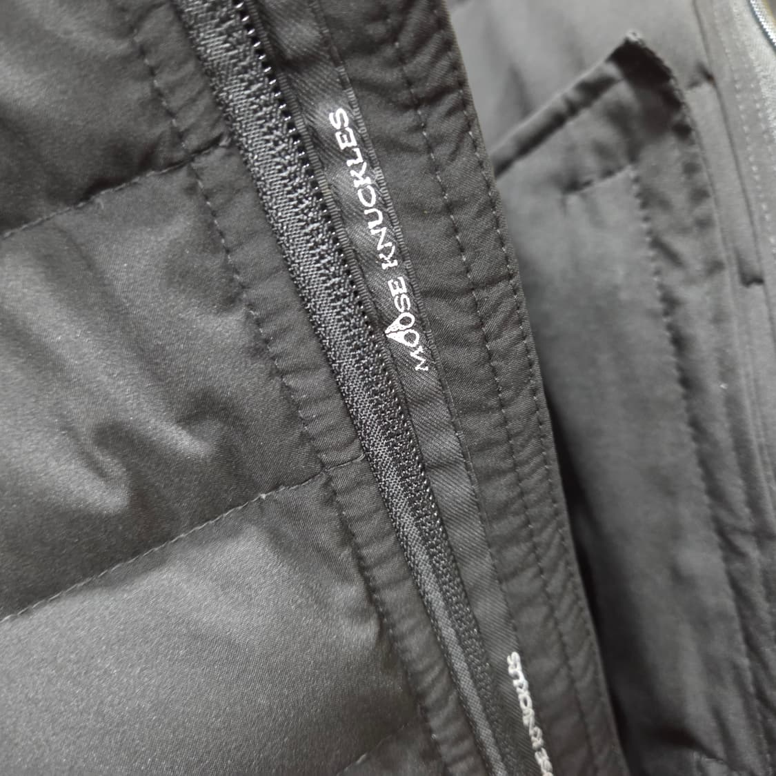 무스너클 경량 구스 패딩 상품이미지3