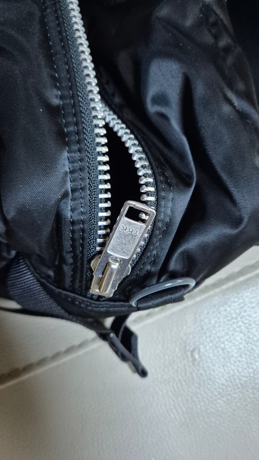 요시다포터 블랙 숄더백 상품이미지5