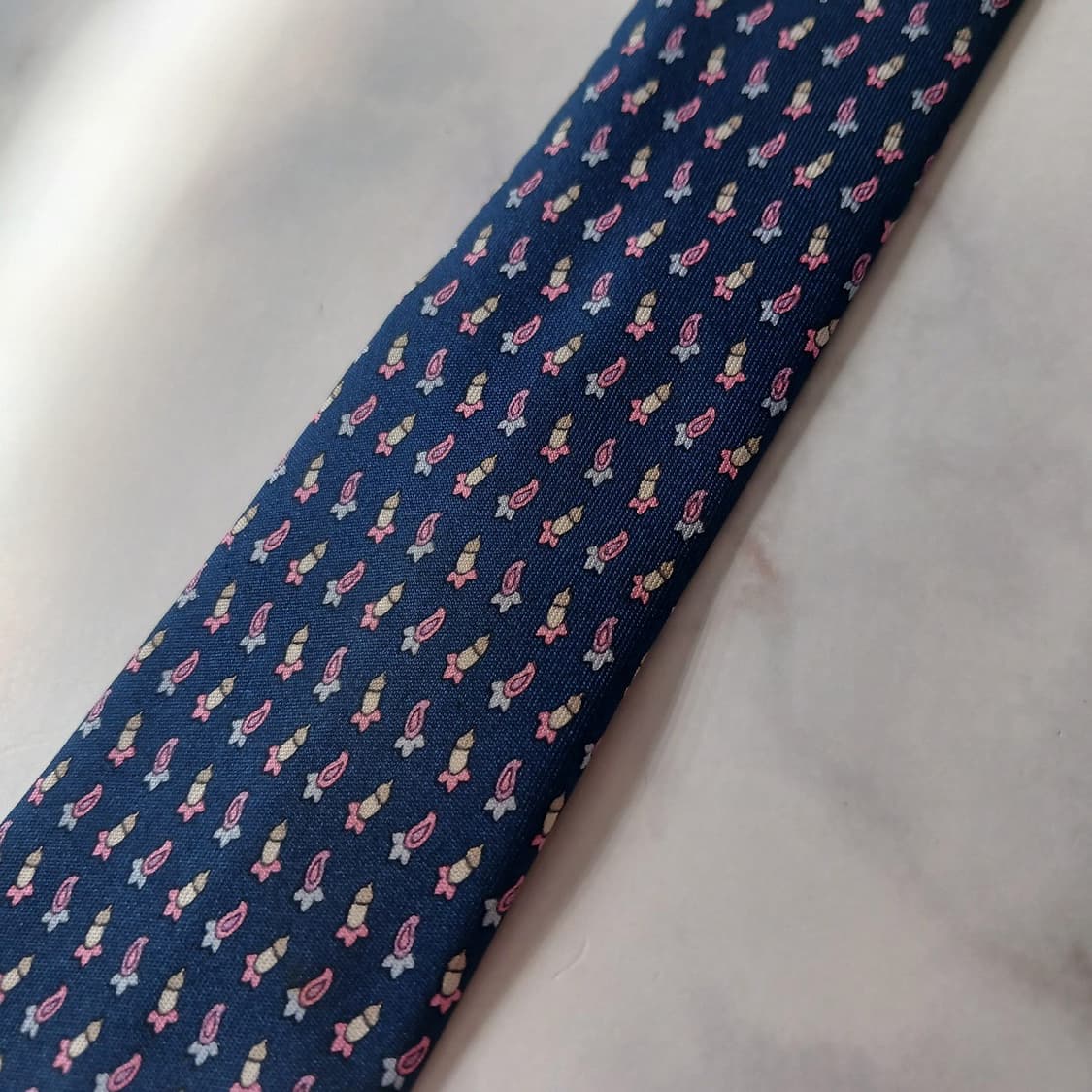 페라가모 실크 네이비 도토리 패턴 넥타이 8.7cm A~B등급 E763 상품이미지10