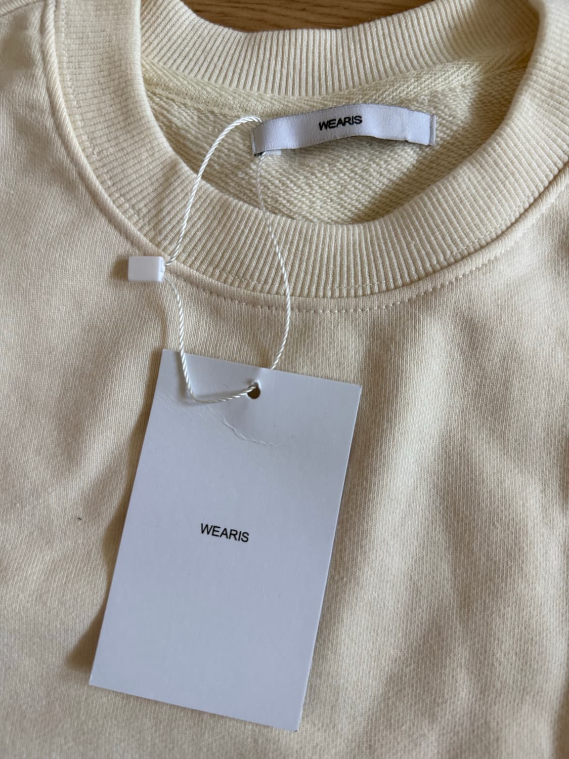 Wearis 웨어리즈 아이보리 오버핏 맨투맨 새상품 상품이미지2