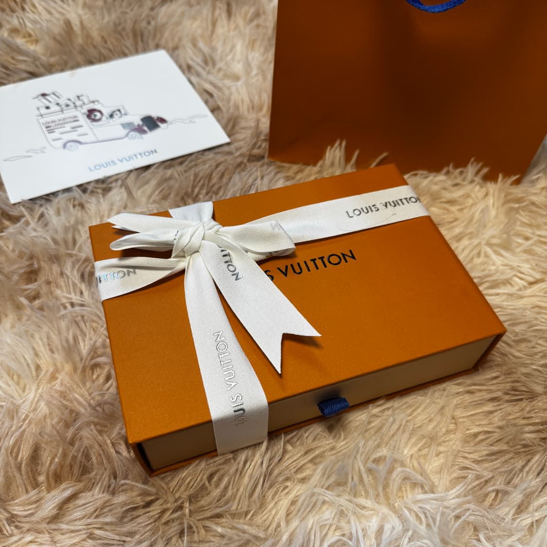 [미사용 / 새제품] 루이비통 멀티플 월릿 모노그램 토뤼옹 반지갑 상품이미지7