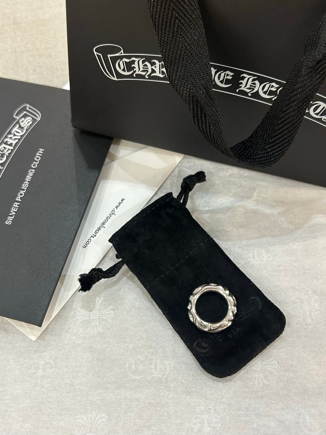 ChromeHearts Scrollband Ring 상품이미지1
