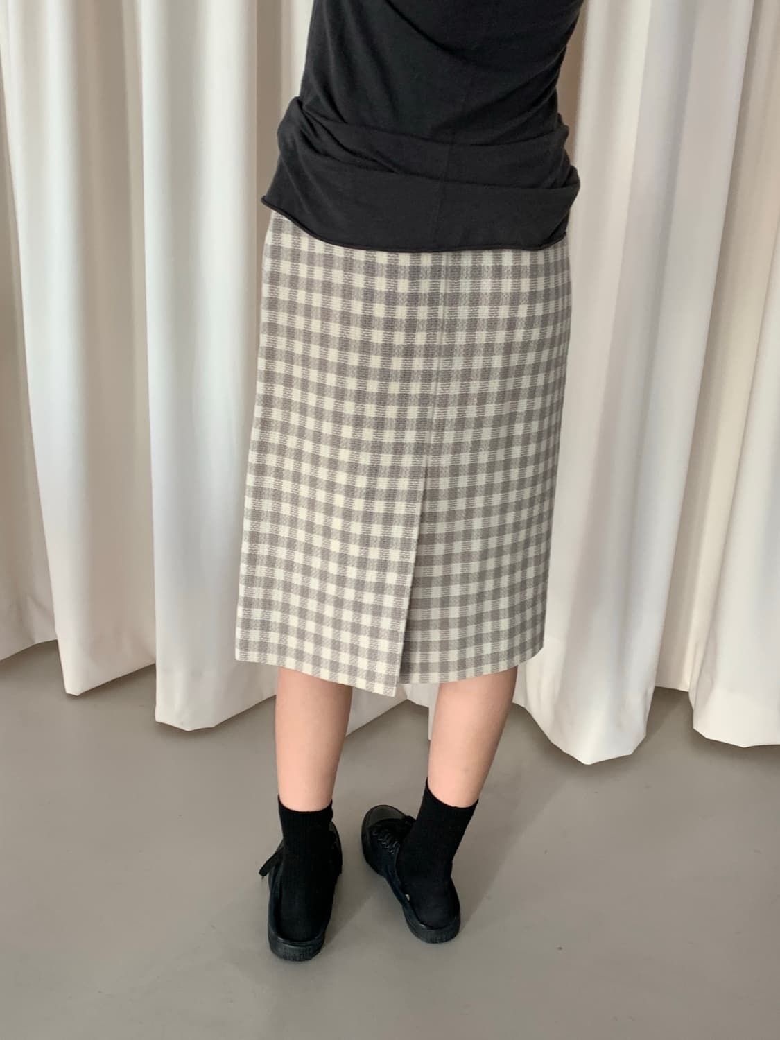 80's "GIVENCHY" wool check Skirt 상품이미지4
