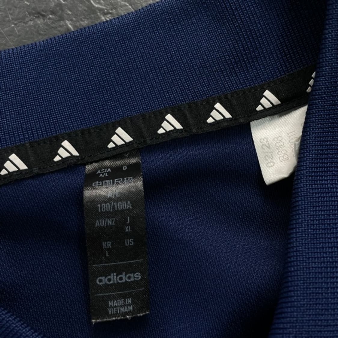 100 아디다스 신형 카라티  상품이미지3