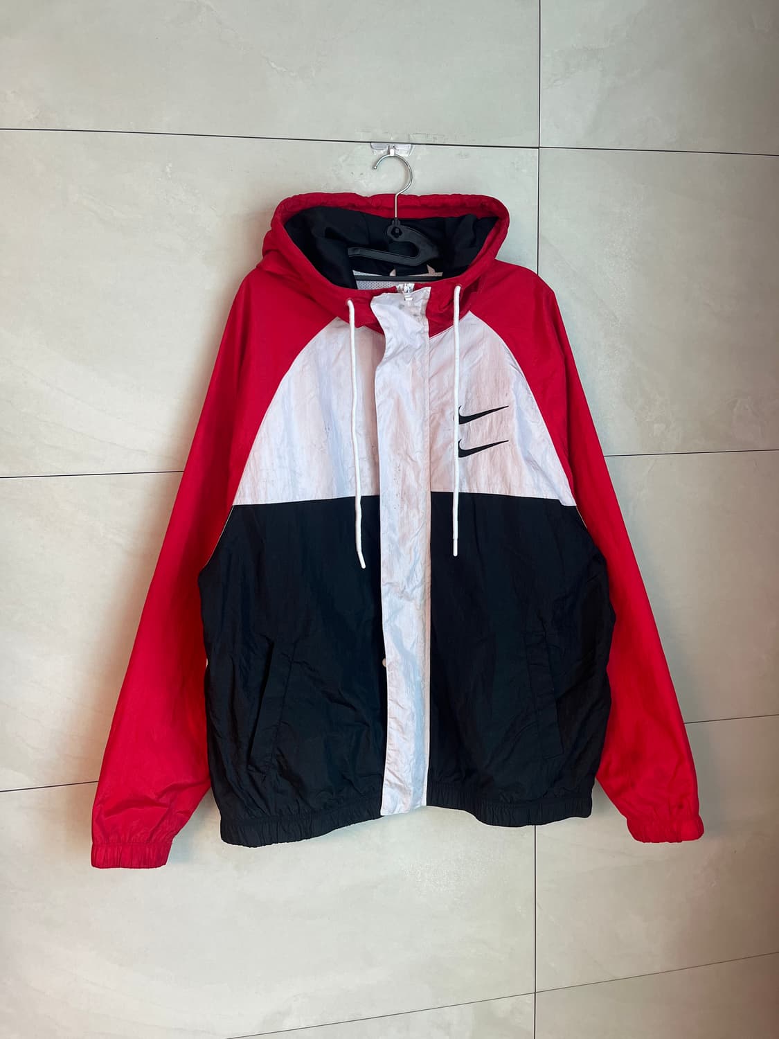 [XL] 나이키 더블 스우시 바람막이 레드/화이트/블랙 상품이미지3