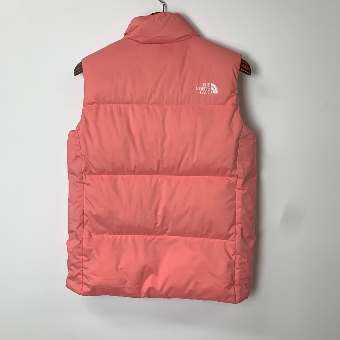 노스페이스 로고 핑크 조끼 패딩 상품이미지4