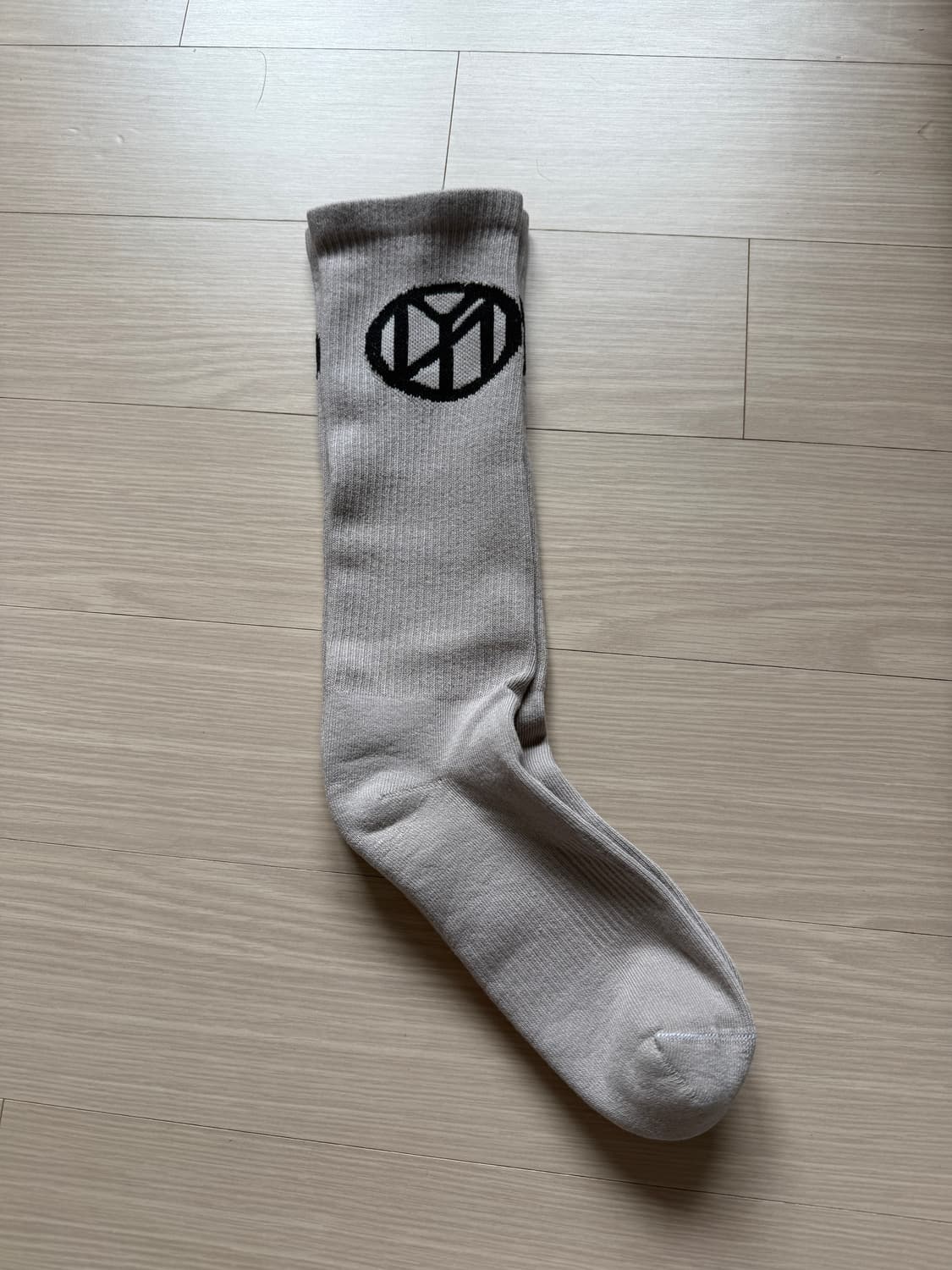 [새상품] 칸예 이지 고샤 양말 그레이 1팩 상품이미지1