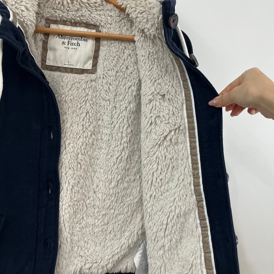 아베크롬비 울프죠 사슴로고 딱붙핏 양털안감 버튼업 후드집업 상품이미지5