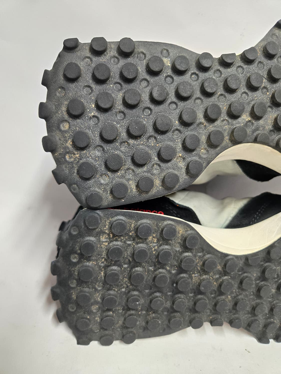 뉴발란스 327 블랙/레드 운동화 235mm 상품이미지8