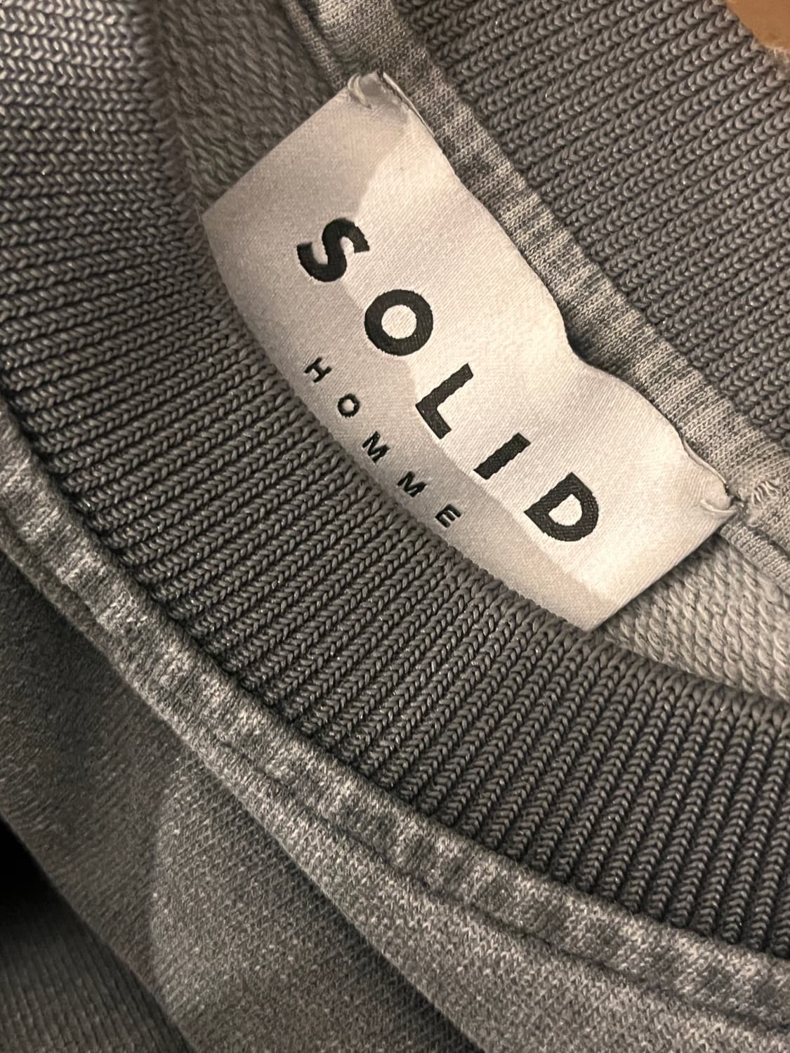 솔리드옴므 피그먼트 데미지 스웻셔츠 48사이즈 상품이미지3