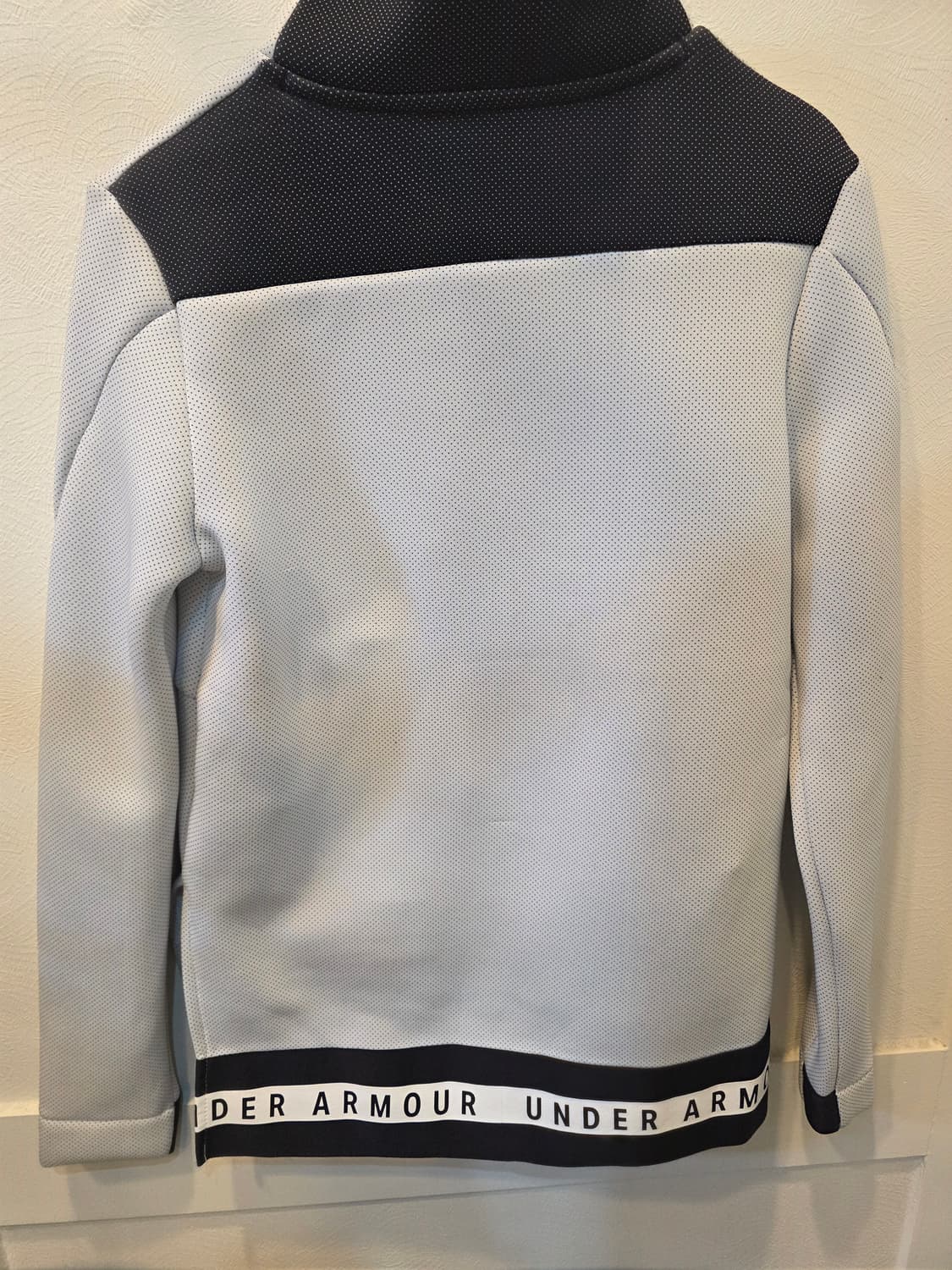 언더아머 흰색 XS 여성 폴라 맨투맨티셔츠 상품이미지5