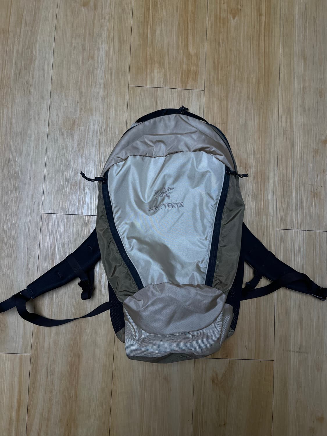 빔즈보이 아크테릭스 별주 멘티스 26L 팝니다.  상품이미지8