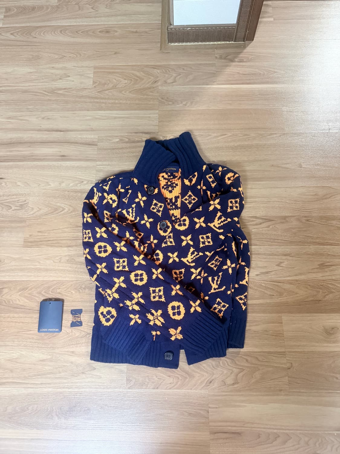 루이비통 시그니처가디건 s사이즈 100 상품이미지2