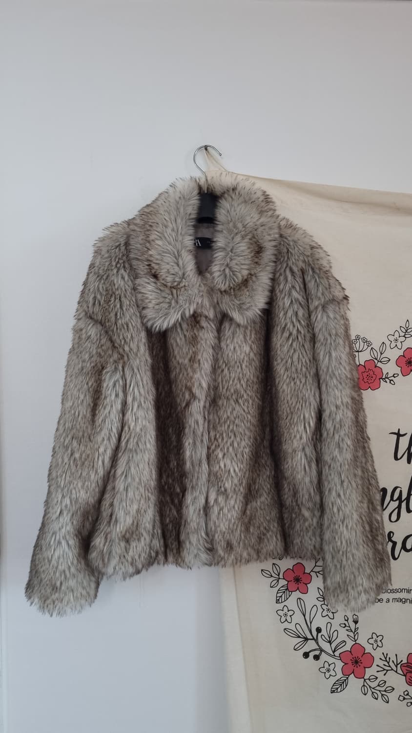 ZARA 폭스퍼 자켓 상품이미지1