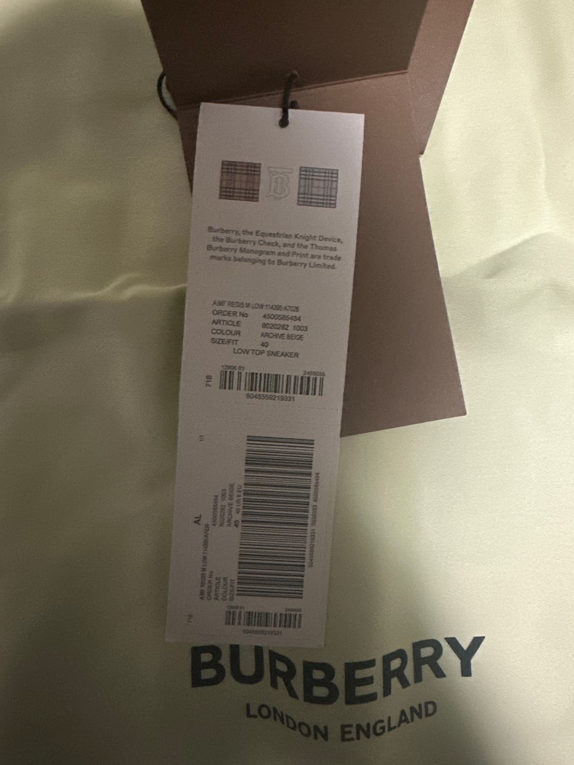 버버리 벨크로 스니커즈 상품이미지3