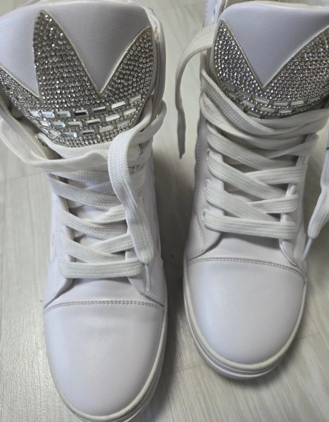 아디다스 큐빅 하이탑 스니커즈 235 상품이미지3