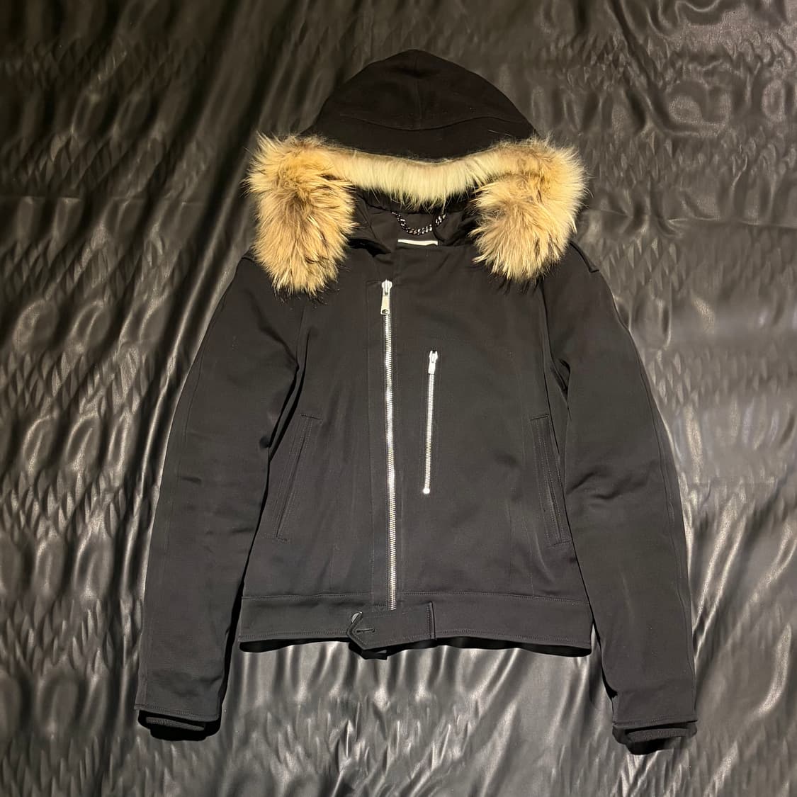 산드로 블랙 퍼 후드 패딩 상품이미지1