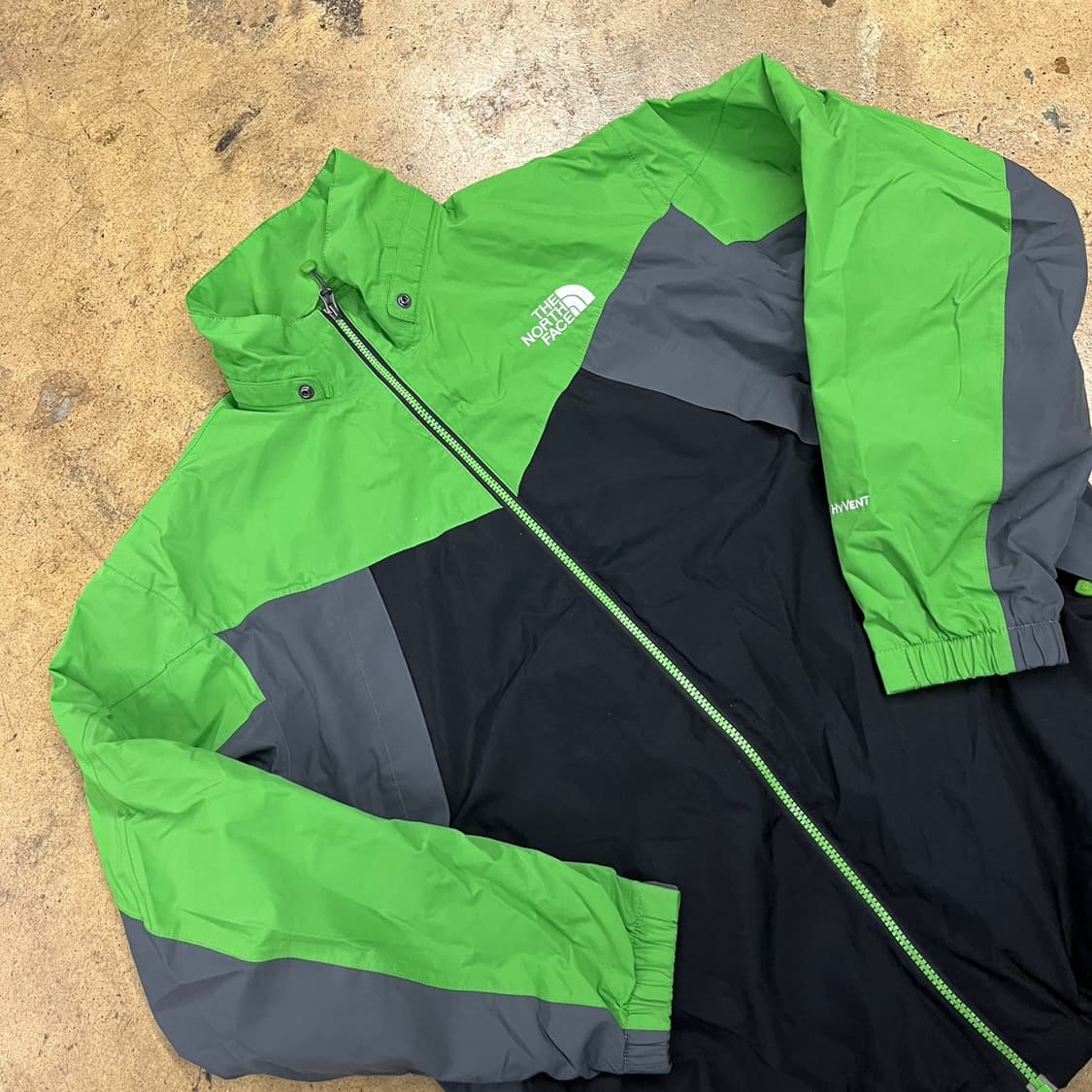 [정품/110] 노스페이스 바람막이 그린 블랙 b17 상품이미지1
