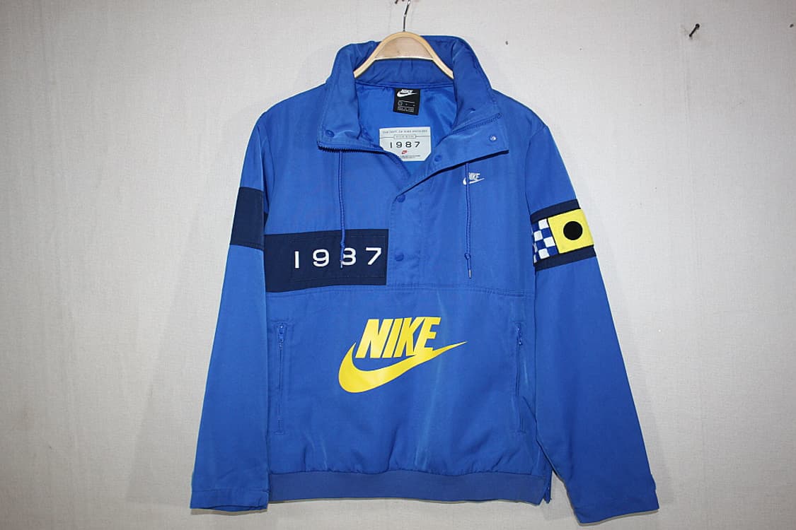 Nike 나이키. 라이슈  월리워 우본아노락L 상품이미지1