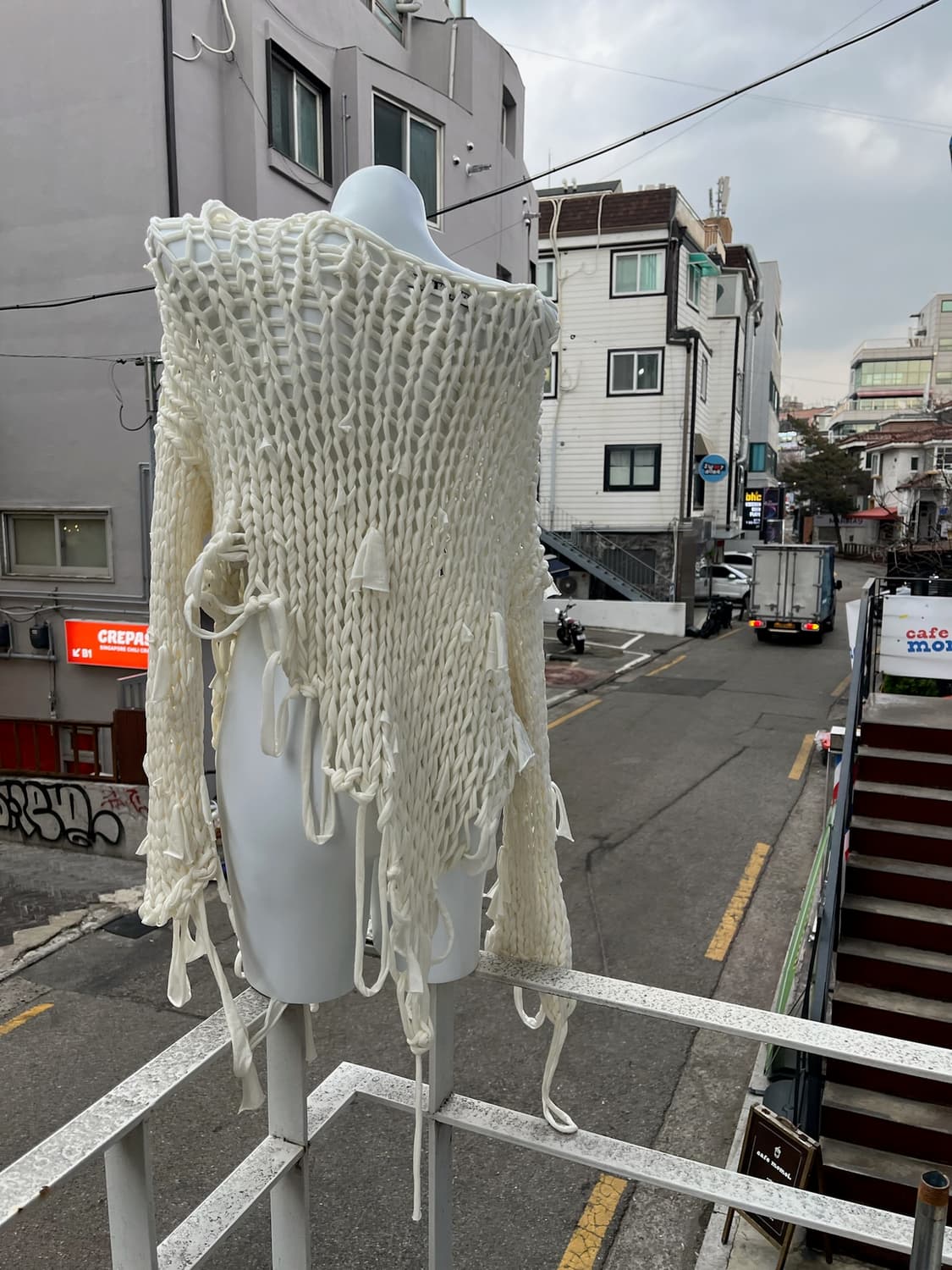 혜인서 화이트 오버핏 네트 니트 상품이미지10