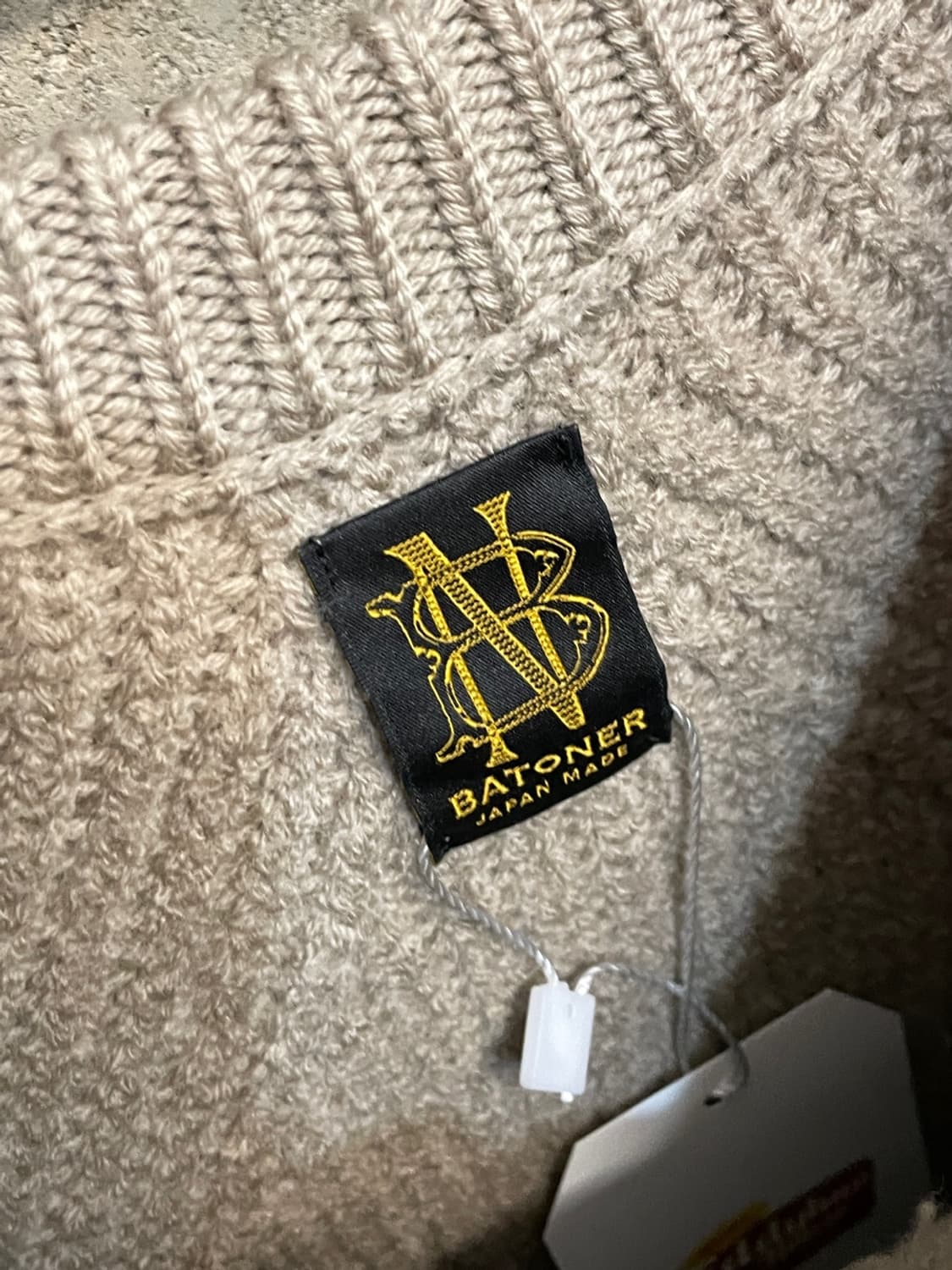 바토너 시그니처 크루넥 니트  상품이미지4