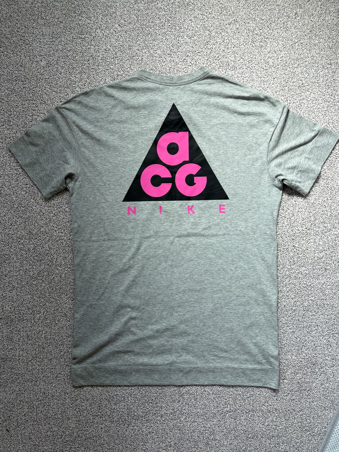 2018 나이키 ACG 그린 네오 티셔츠 다크 그레이 헤더 m 상품이미지1