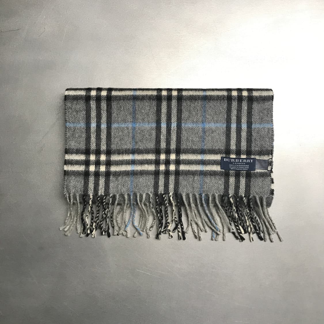 버버리 정품 캐시미어 머플러 그레이 상품이미지2