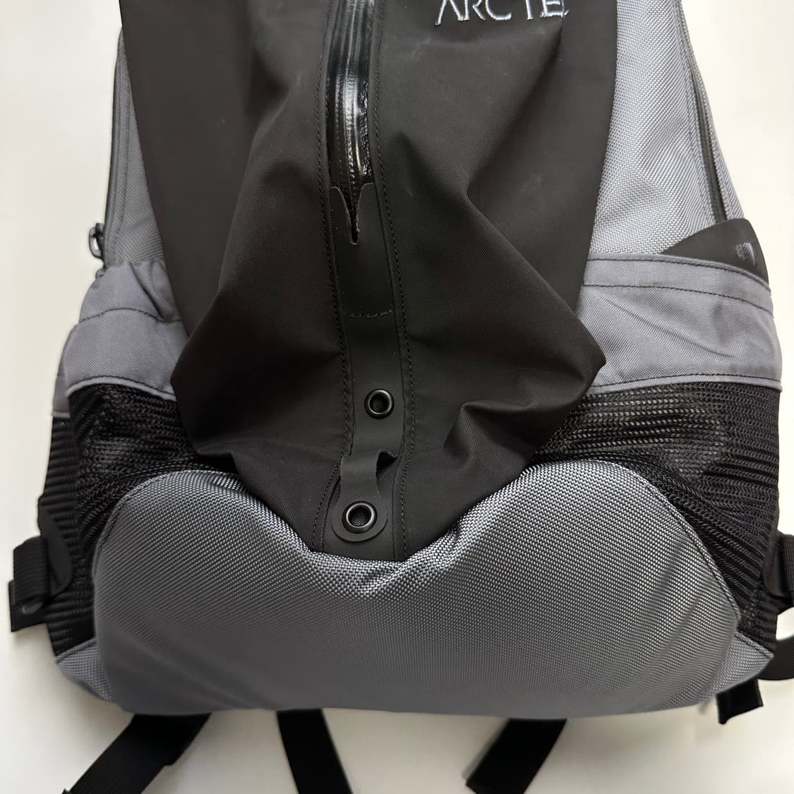 ARC'TERYX x BEAMS 아크테릭스 빔즈 아로 16 백팩 상품이미지4