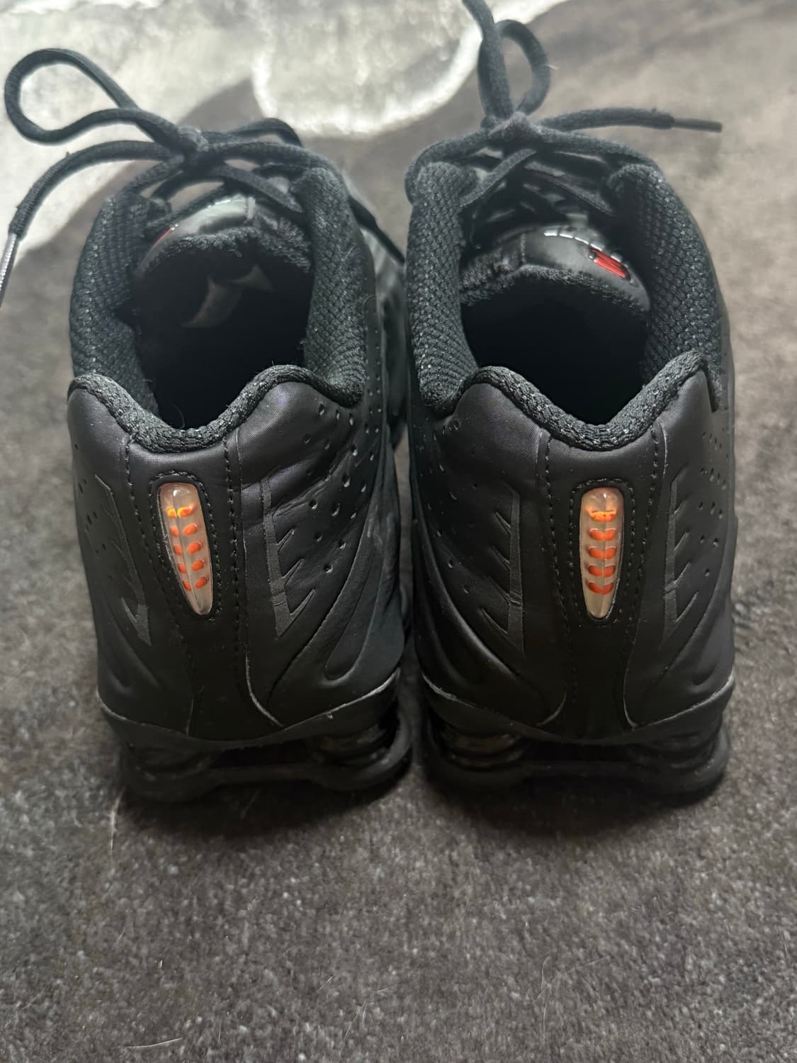 나이키 샥스 R4 블랙 250 상품이미지5