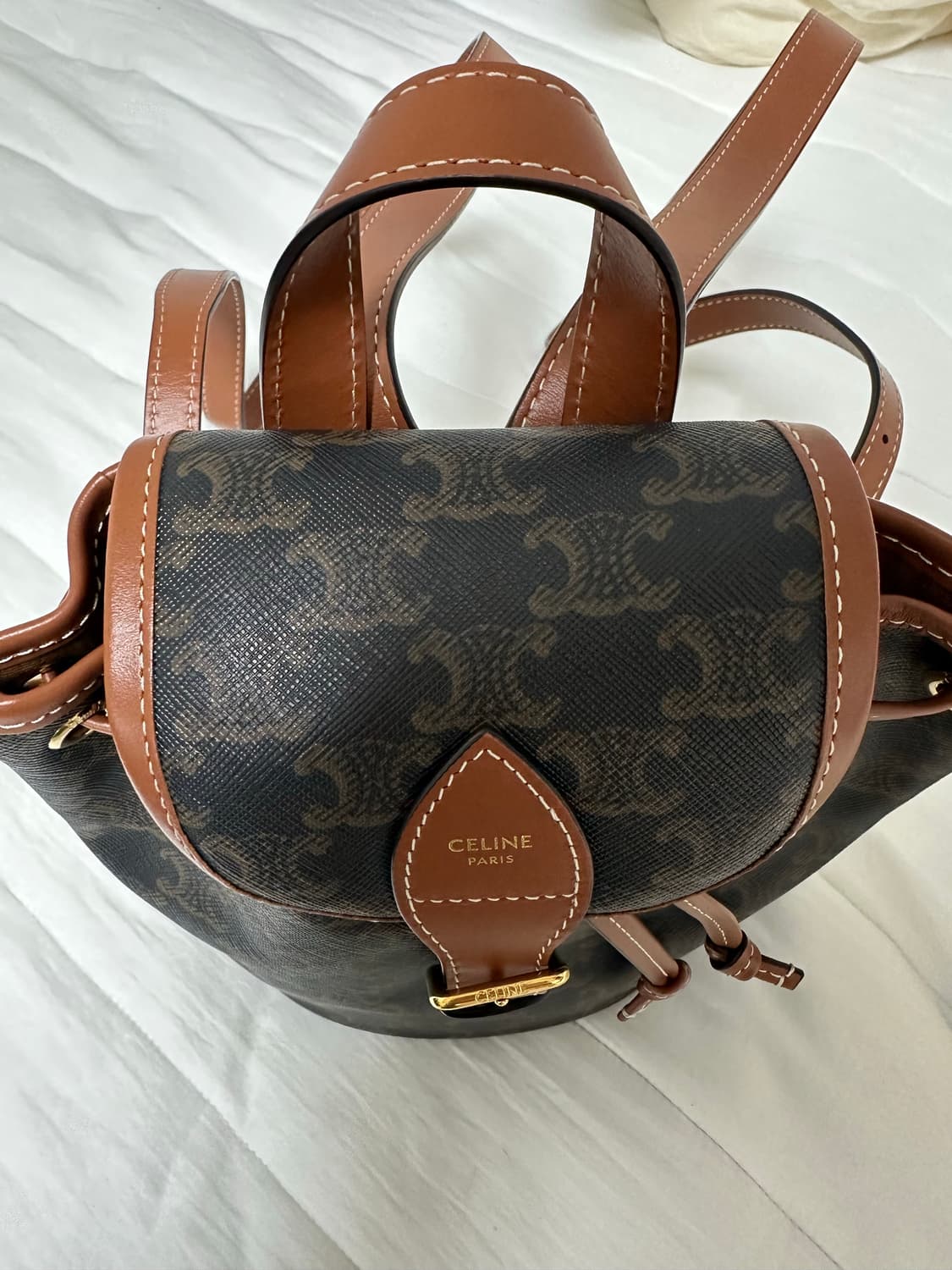 (실착5회미만)@직거래네고가능셀린느 미니 폴코 백팩 트리옹프 새상품급 상품이미지6