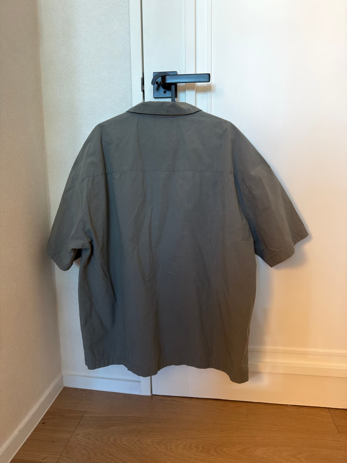 [S] 코스 COS 오버사이즈 반팔 셔츠  상품이미지2