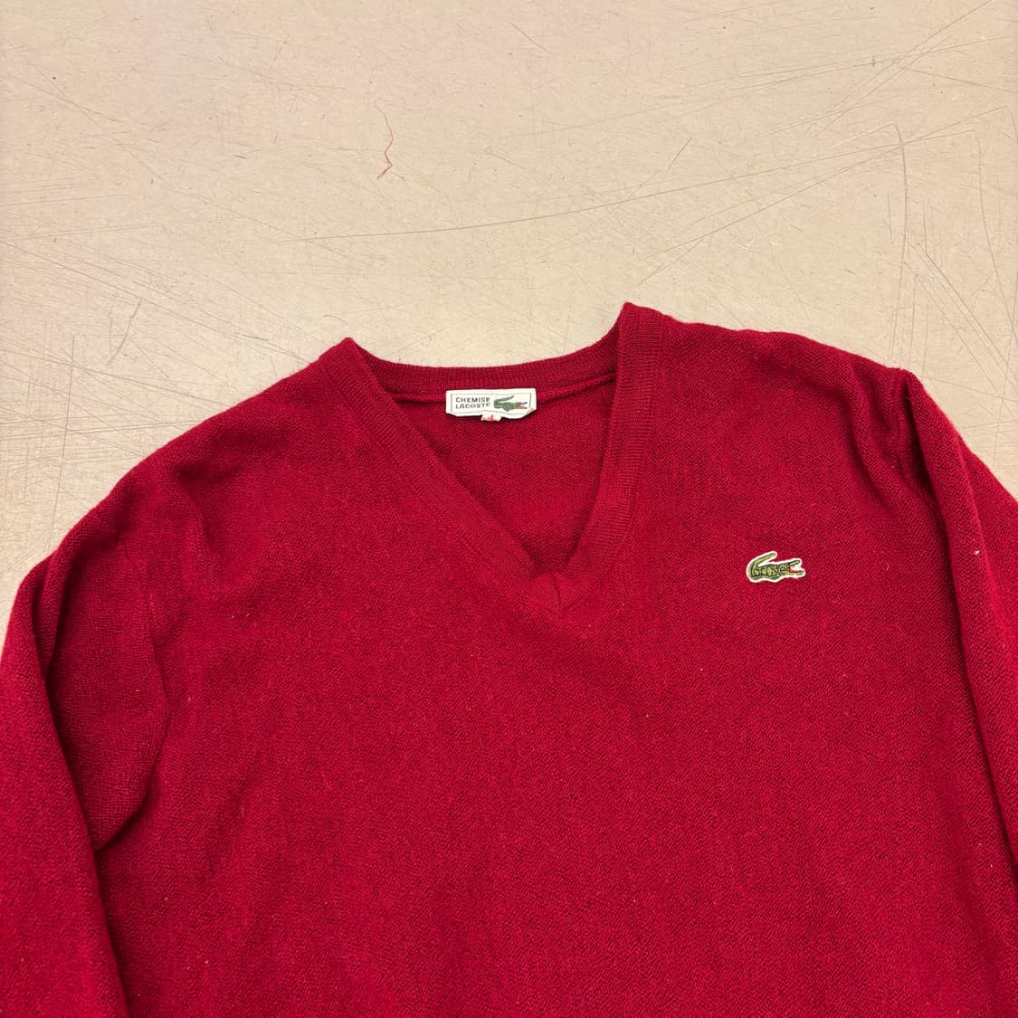 라코스테 스몰로고 레드 브이넥 니트 상품이미지2
