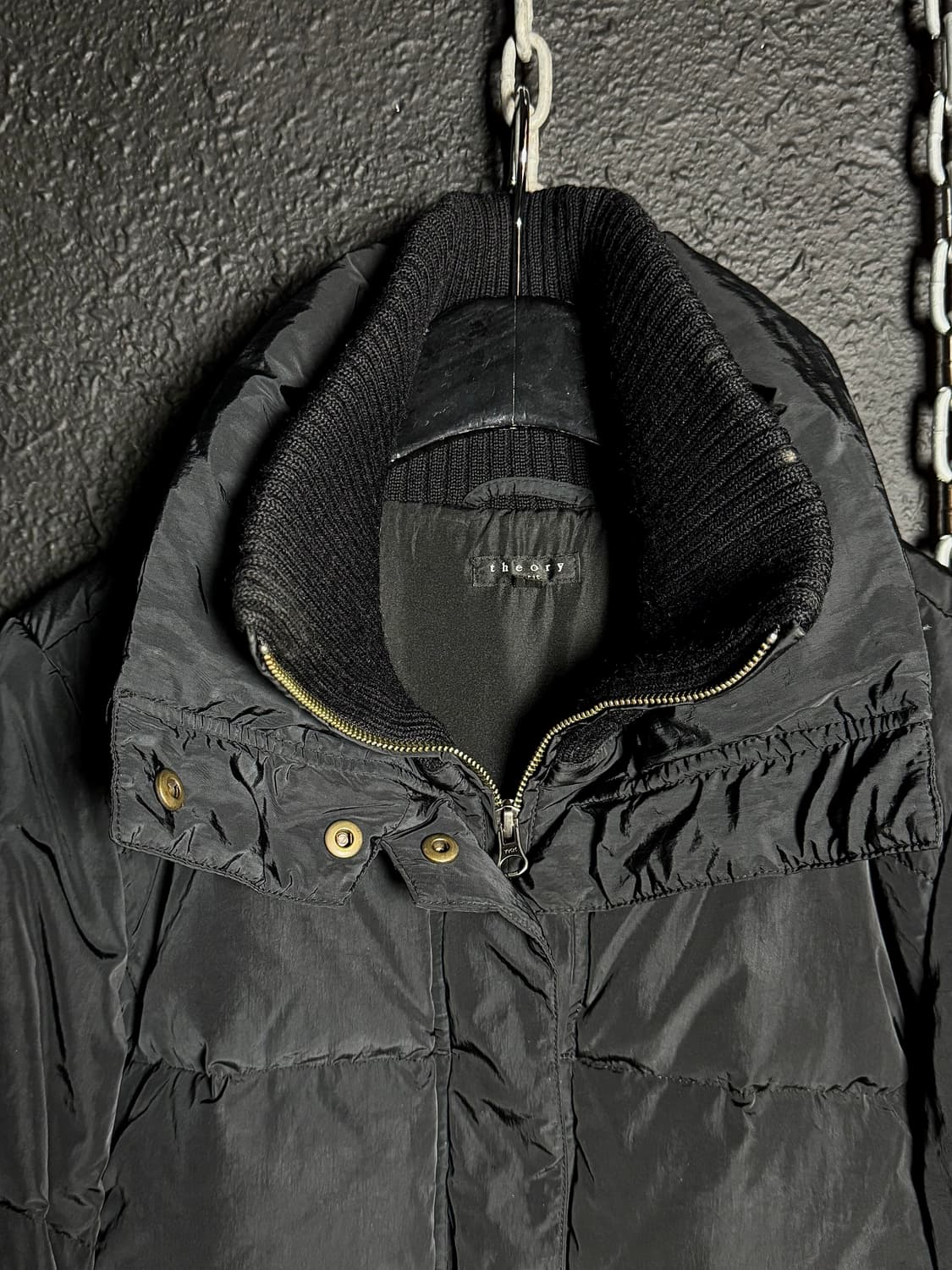 theory – Black Cropped Down Jacket  상품이미지2