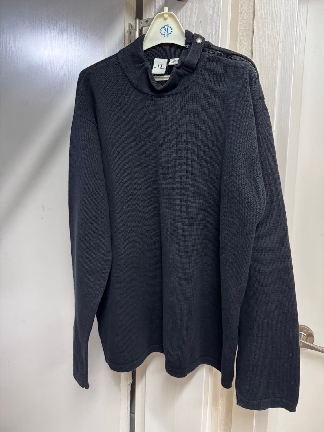 알마니 익스체인지 검정 니트 롱슬리브 상품이미지2