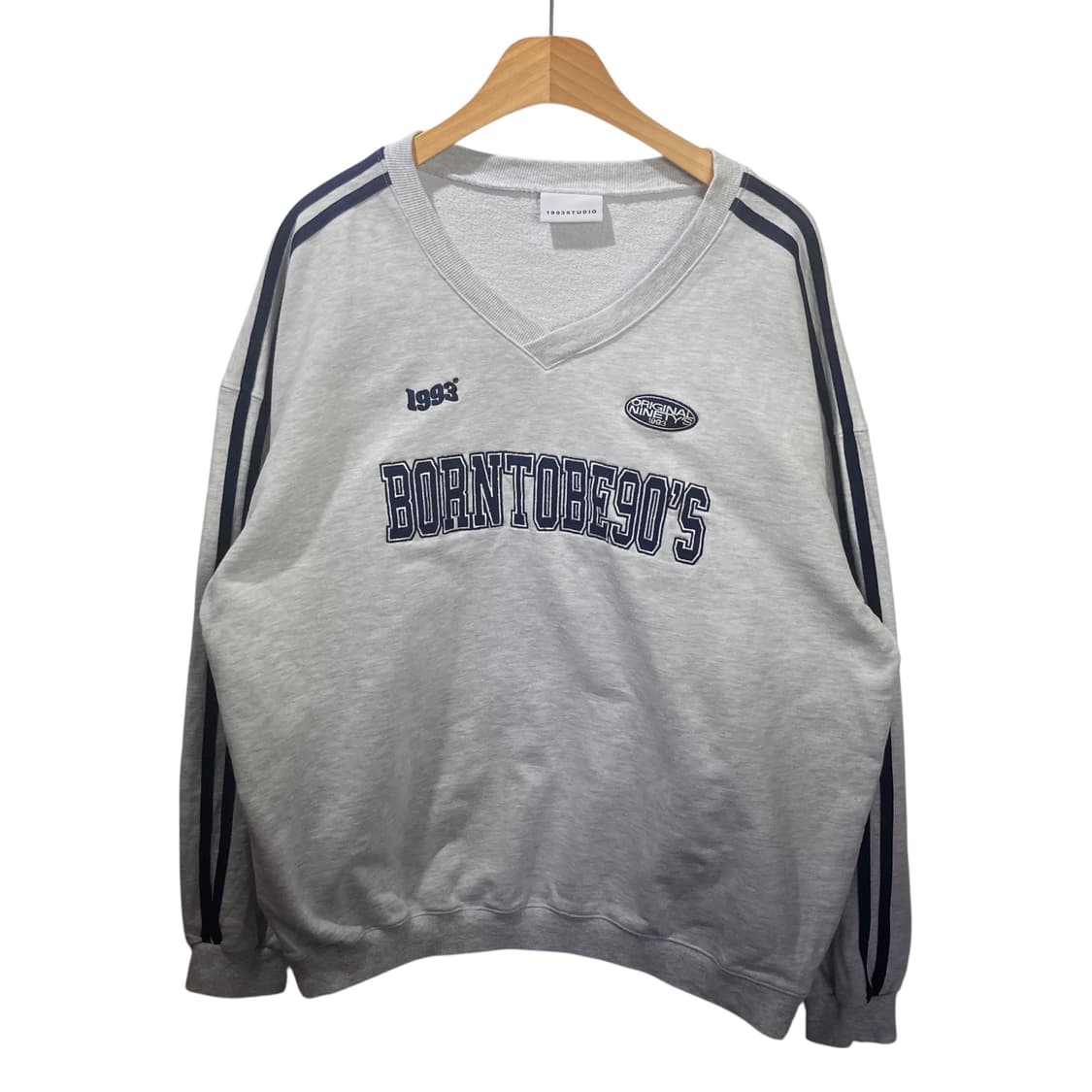 1993 스튜디오 사이드라인 멜란지 브이넥 맨투맨 상품이미지2