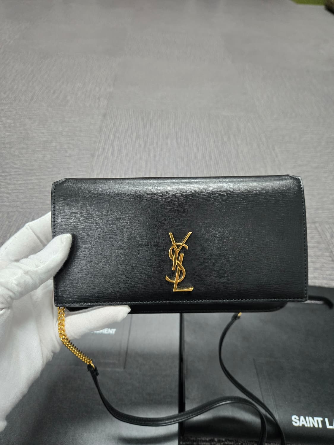 [특가][정품] 입생로랑 폰 홀더백 상품이미지2