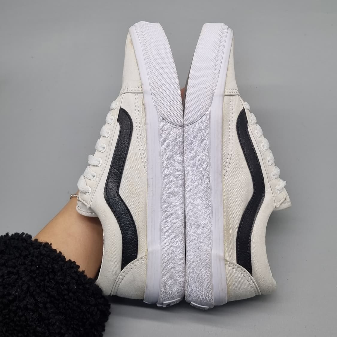 반스 올드스쿨 흰검 스니커즈 220 상품이미지4