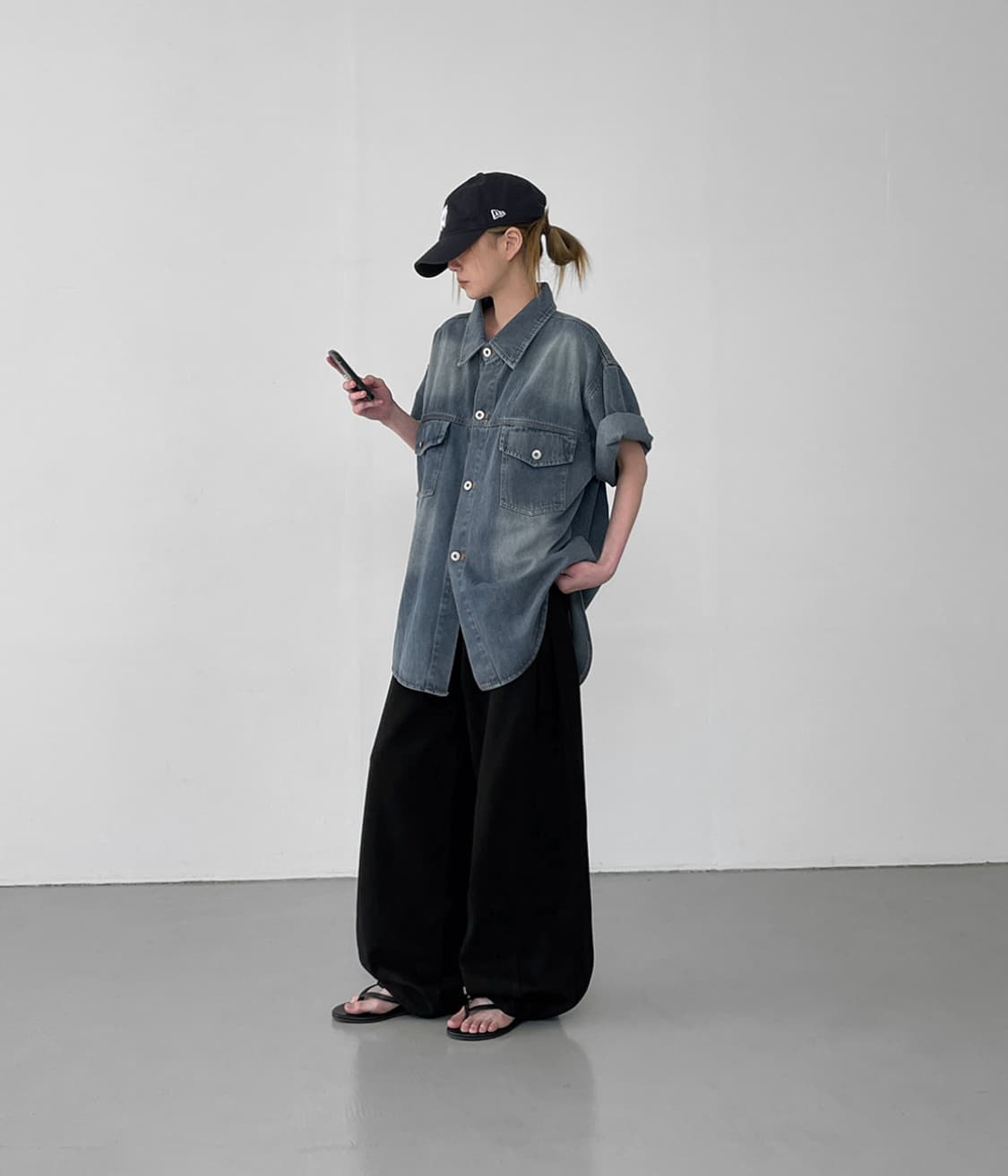 블랙업 네버비 오버핏 데님 반팔셔츠 상품이미지1