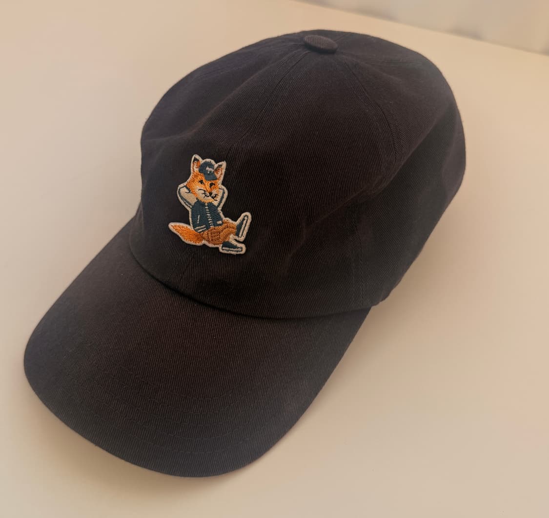 메종키츠네(Maison Kitsune) 폭스 6P 캡 상품이미지1