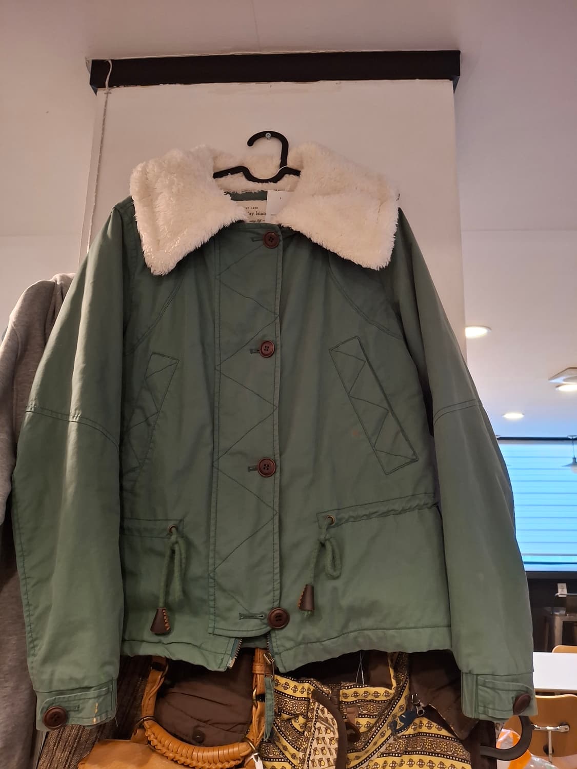 (마지막특가) 써스데이아일랜드 코트 s 상품이미지1