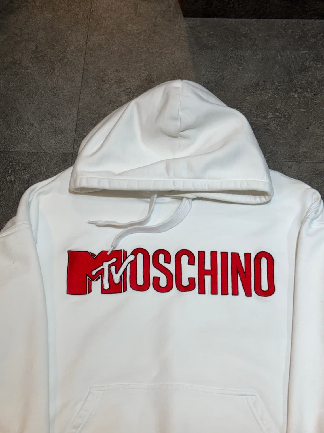H&M 모스키노 후드티 화이트 L사이즈 상품이미지4