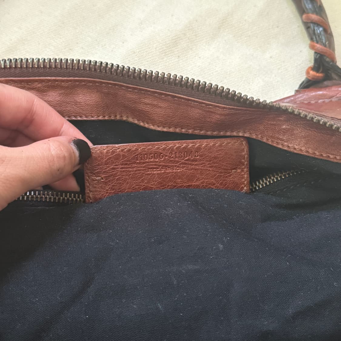 발렌시아가 르 시티 모터백 XL 위켄더 상품이미지7